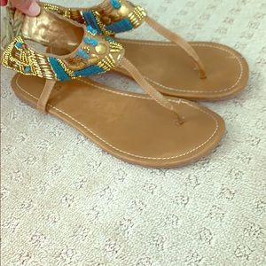 Beautiful strap sandals 😍